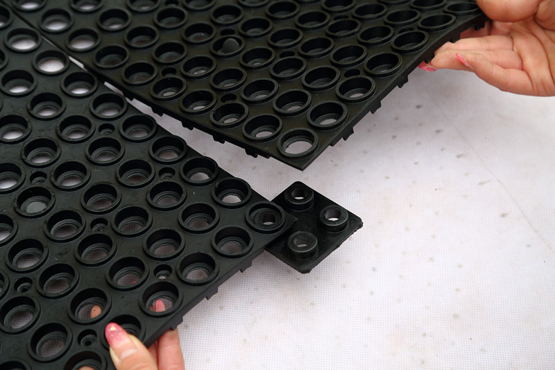 deck rubber mat with connectors